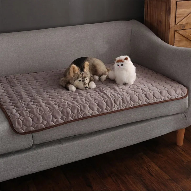 Cooling Dog & Cat Mat – Breathable Summer Pet Bed