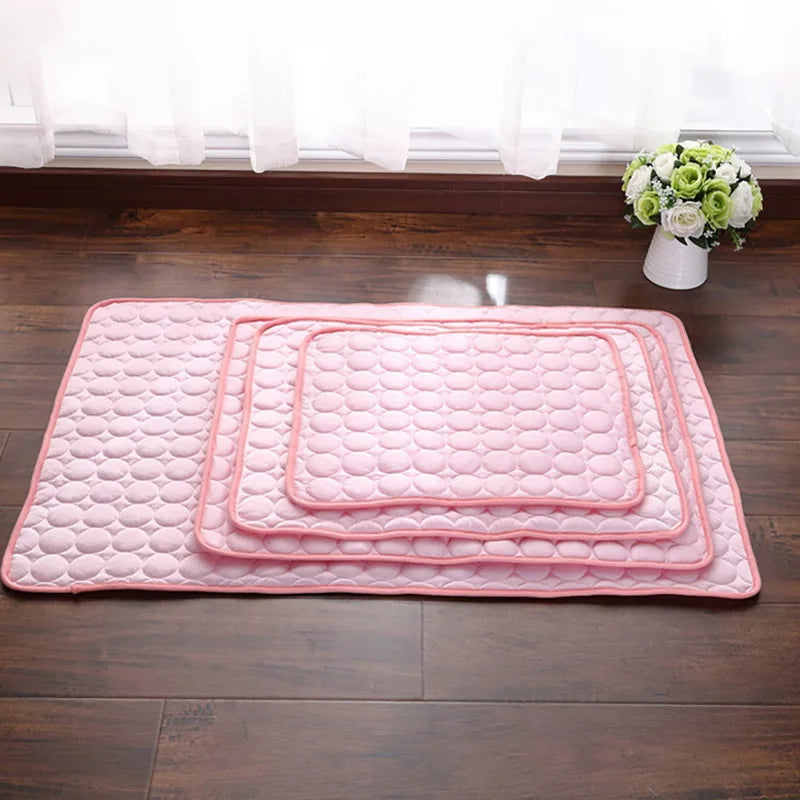 Cooling Dog & Cat Mat – Breathable Summer Pet Bed