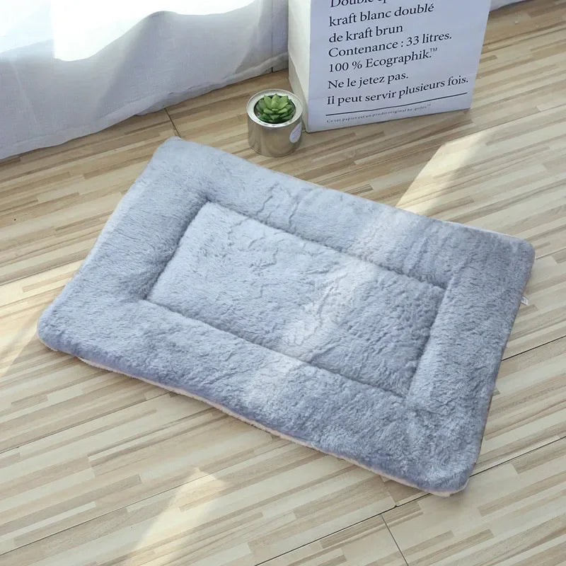 Double-Sided Plush Pet Mat – Warm Sleeping Bed for Cats & Small Dogs