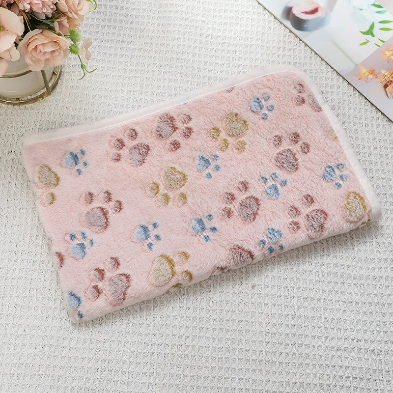 Flannel Pet Blanket – Paw Print Mat for Cats & Dogs