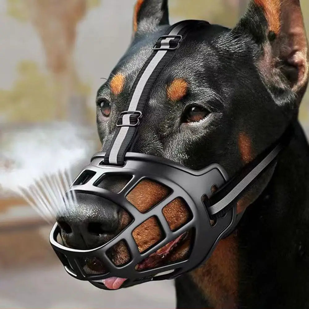 Adjustable Dog Muzzle – Anti-Biting with Reflective Strip
