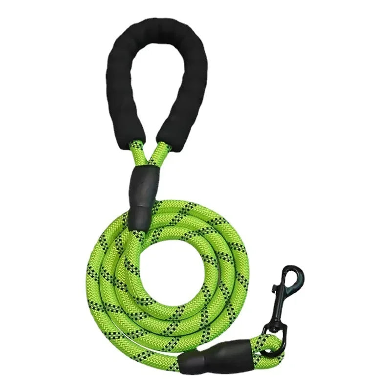 Strong Reflective Dog Leash – Heavy-Duty for All Sizes