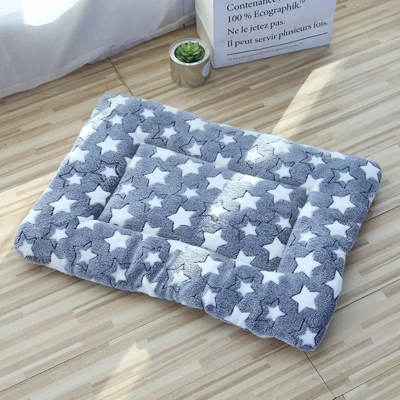 Double-Sided Plush Pet Mat – Warm Sleeping Bed for Cats & Small Dogs