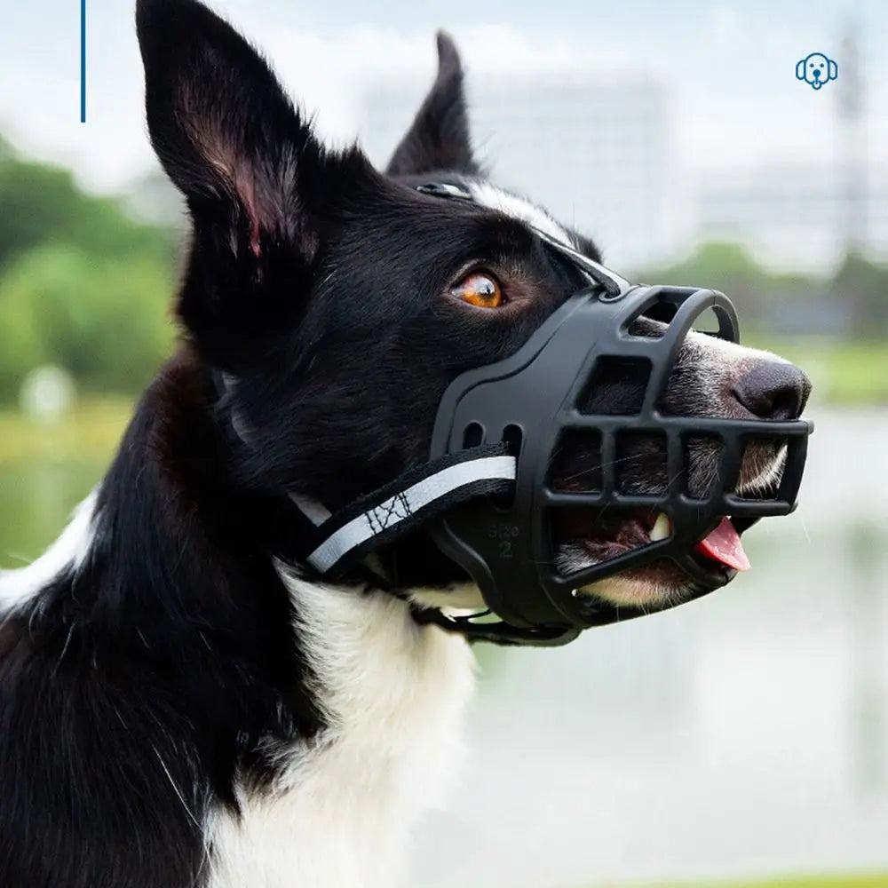 Adjustable Dog Muzzle – Anti-Biting with Reflective Strip