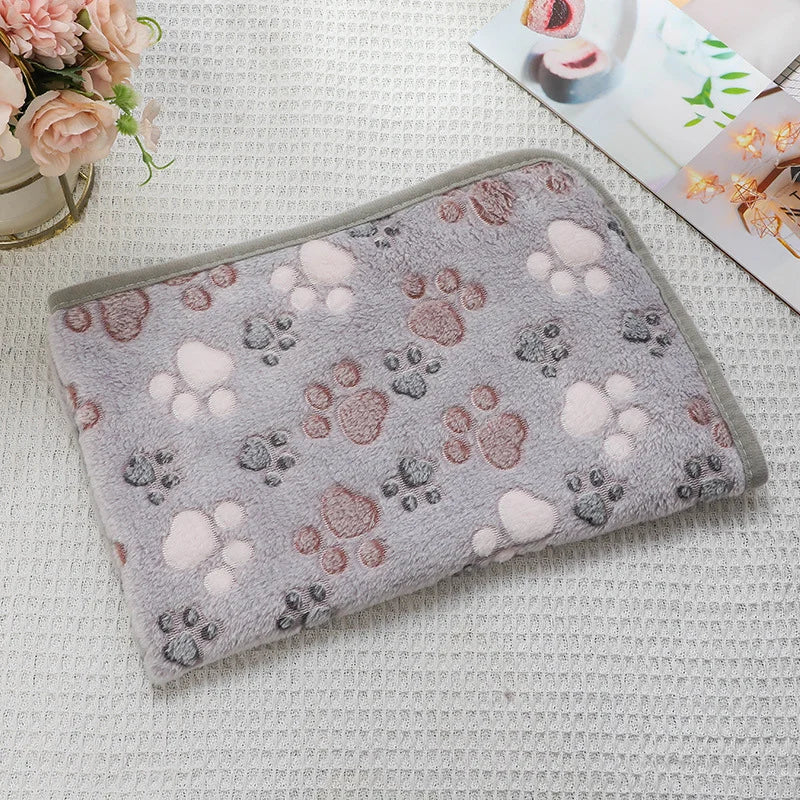 Flannel Pet Blanket – Paw Print Mat for Cats & Dogs