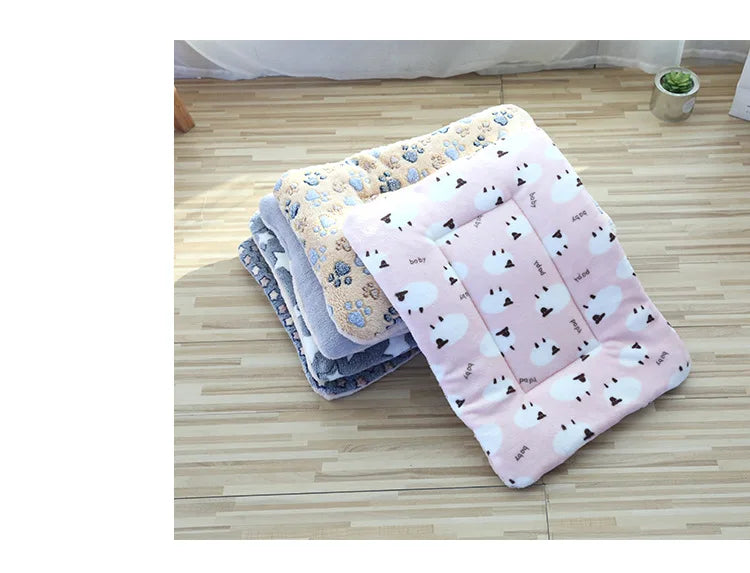 Double-Sided Plush Pet Mat – Warm Sleeping Bed for Cats & Small Dogs