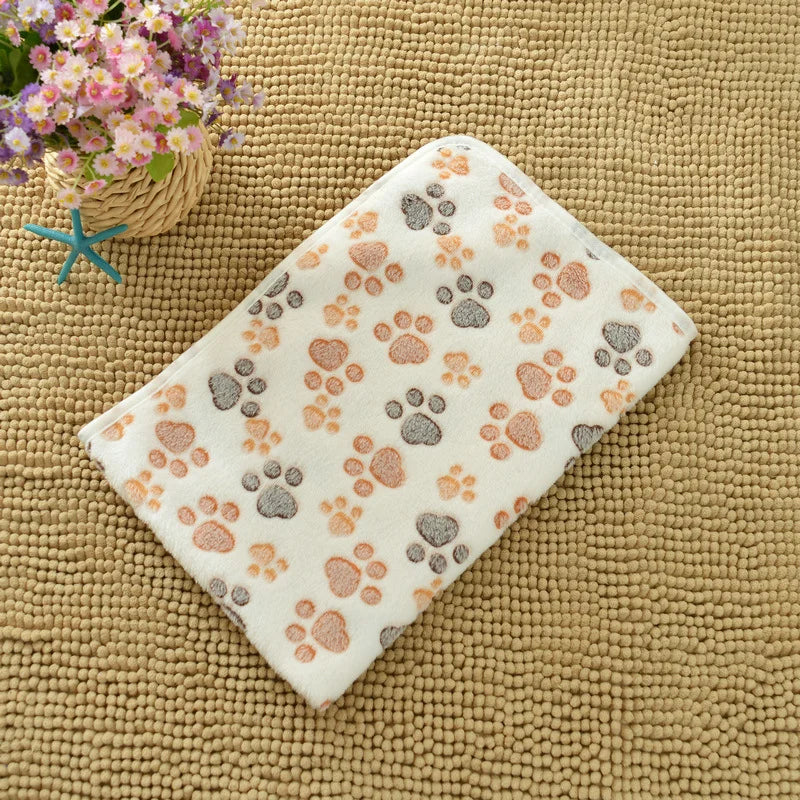 Flannel Pet Blanket – Paw Print Mat for Cats & Dogs